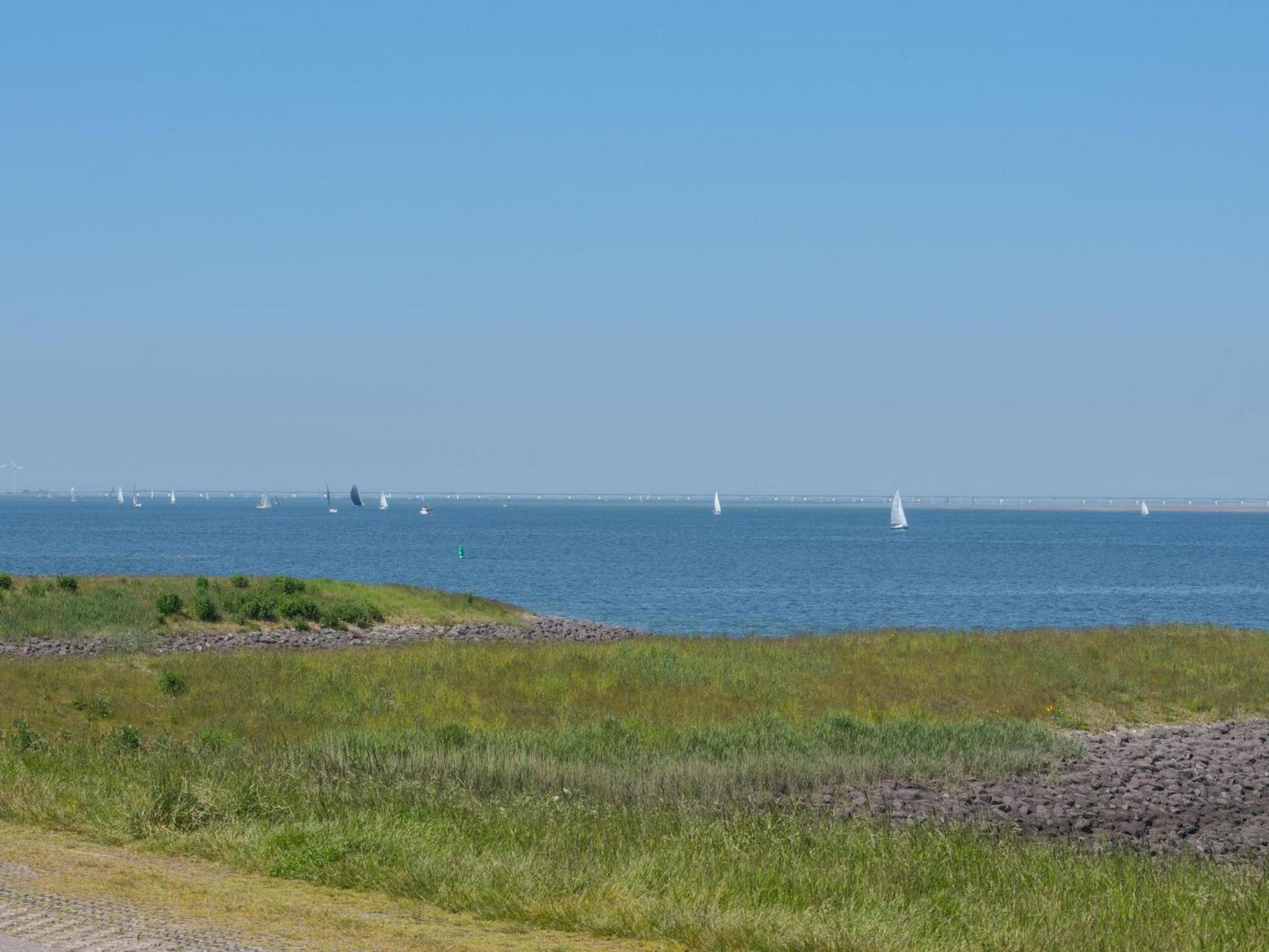 Vakantiehuis Waterresort Oosterschelde - Huisnr. 101 Wemeldinge